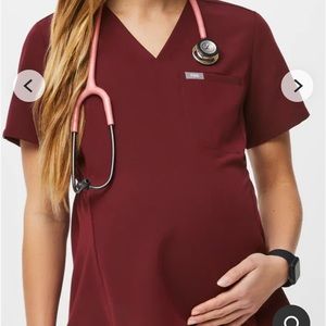 Burgundy Octavia Maternity - Scrub Top - figs - medium